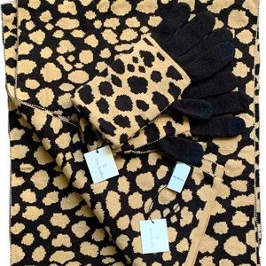 Vera Bradley leopard print scarf and gloves set